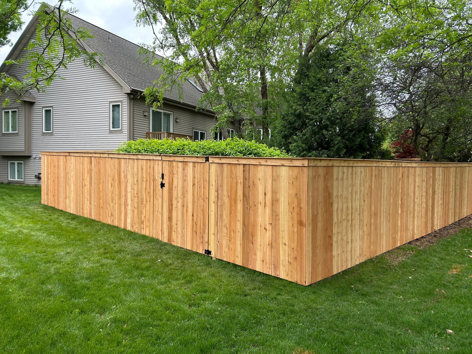 Questions to Ask Before Hiring a Fence Contractor in Rockford, IL & the Stateline Region