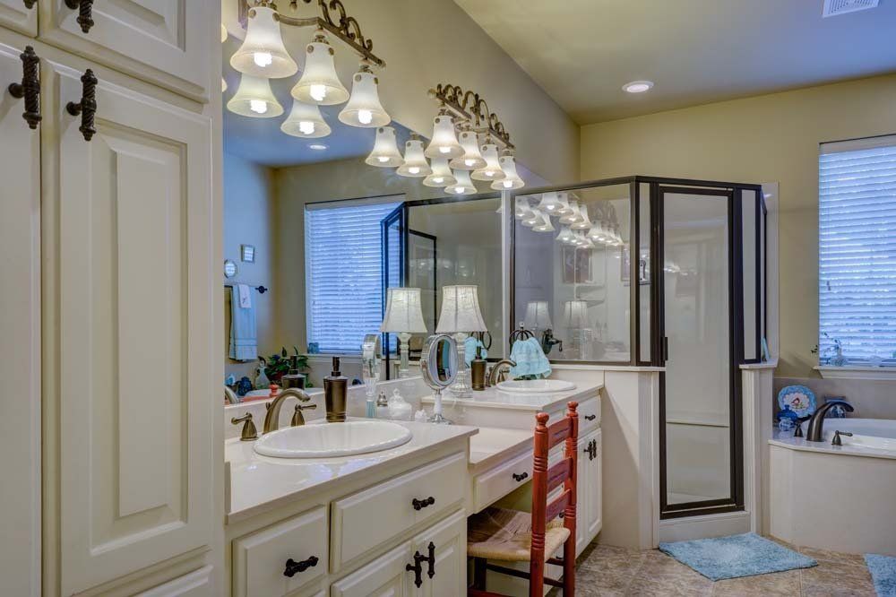 Residential shower glass