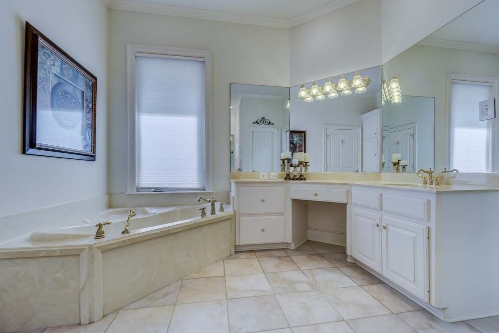 Residential shower glass