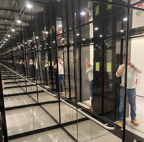 Mirror installation