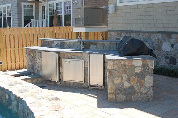 Outdoor Kitchens and Fire Pits