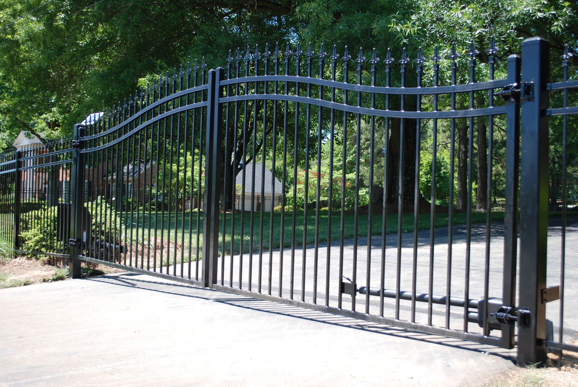 estate-gates