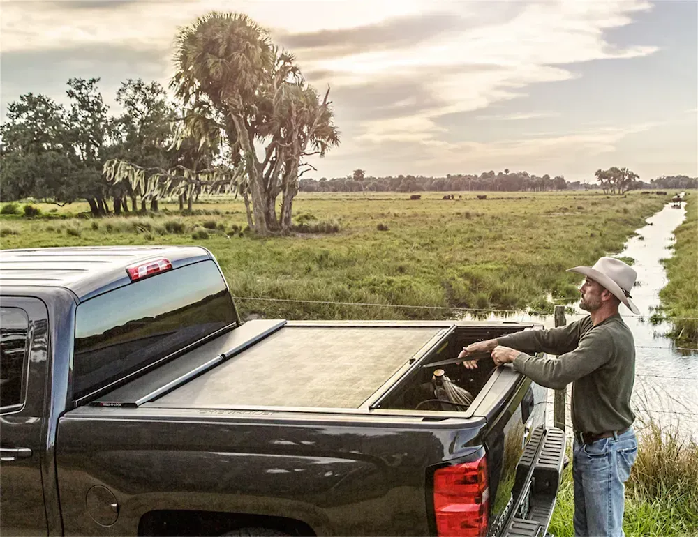 Truck cover