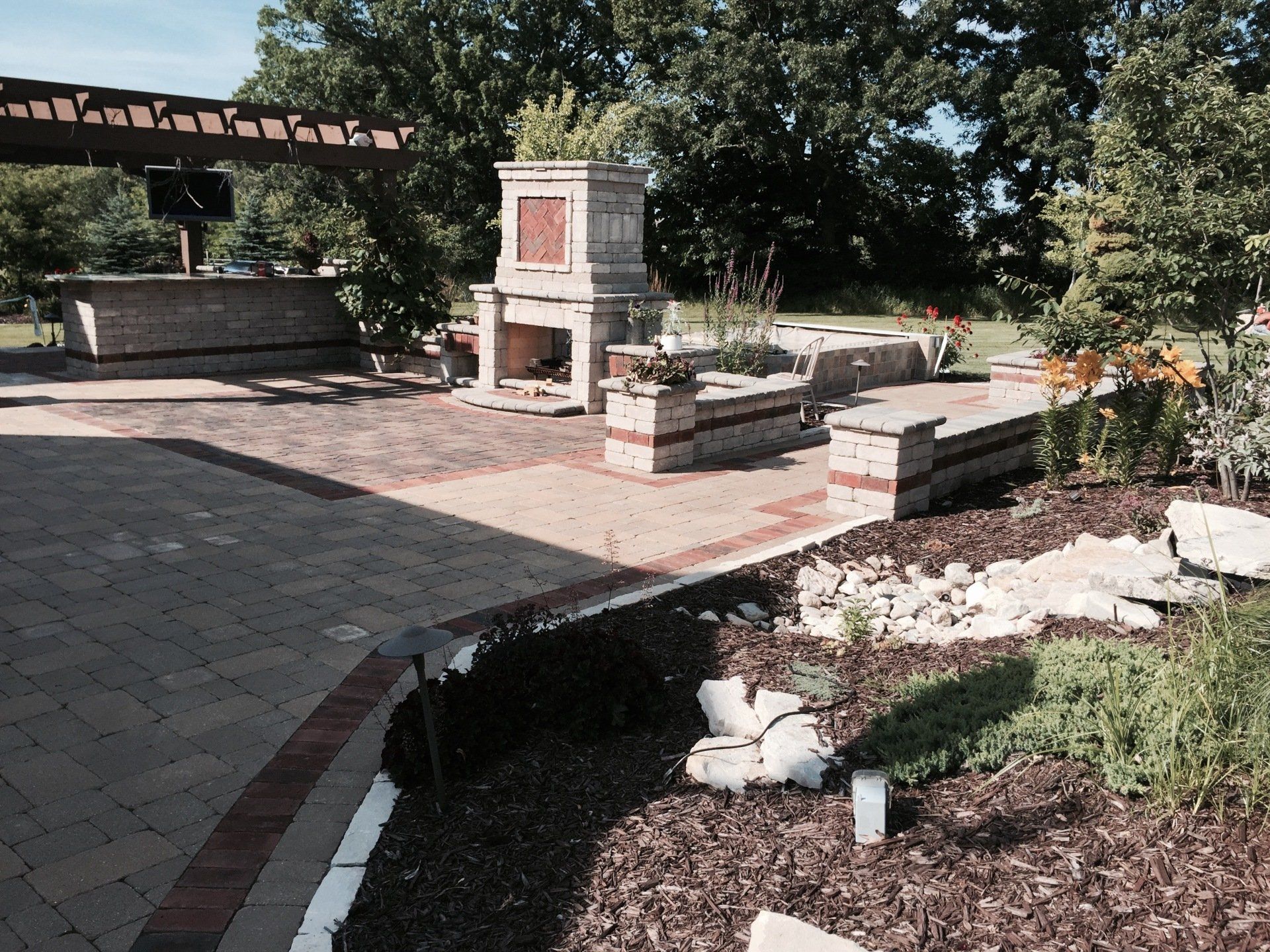 Fireplaces & Fire-Pits