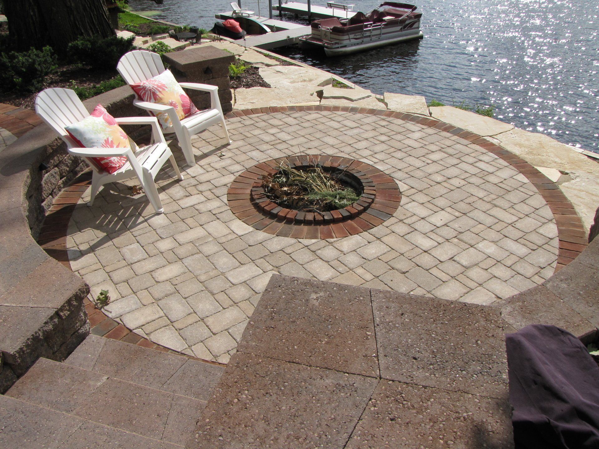 Fireplaces & Fire-Pits