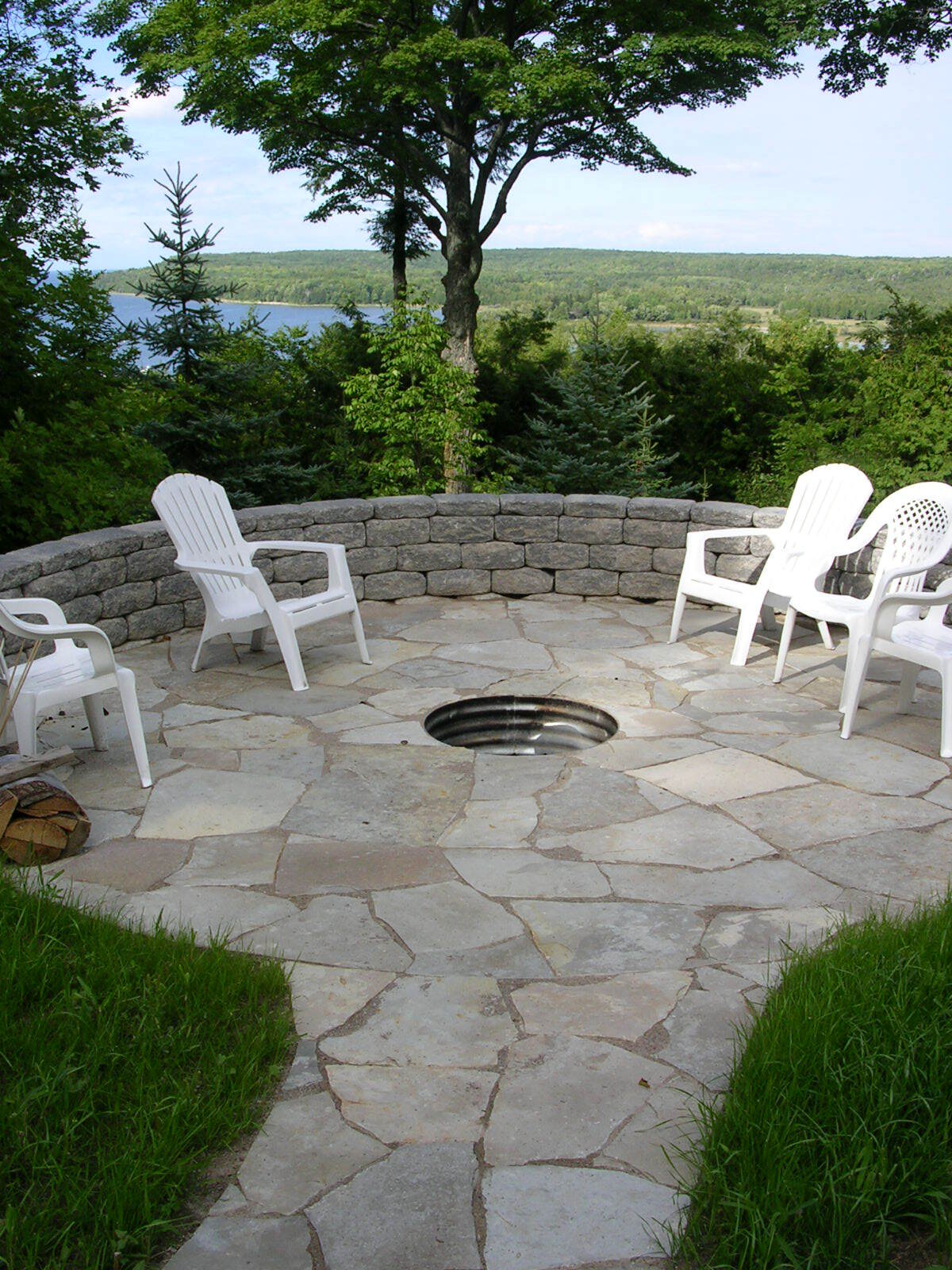 Fireplaces & Fire-Pits