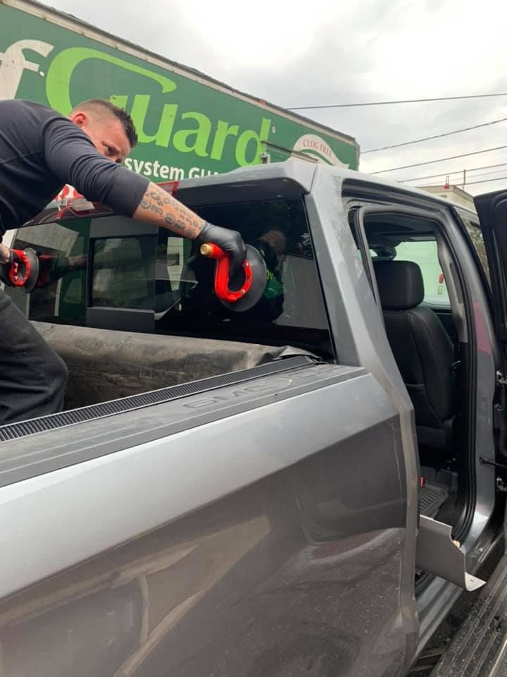 Pinnacle Glass Works