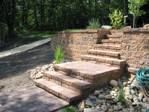 Retaining wall