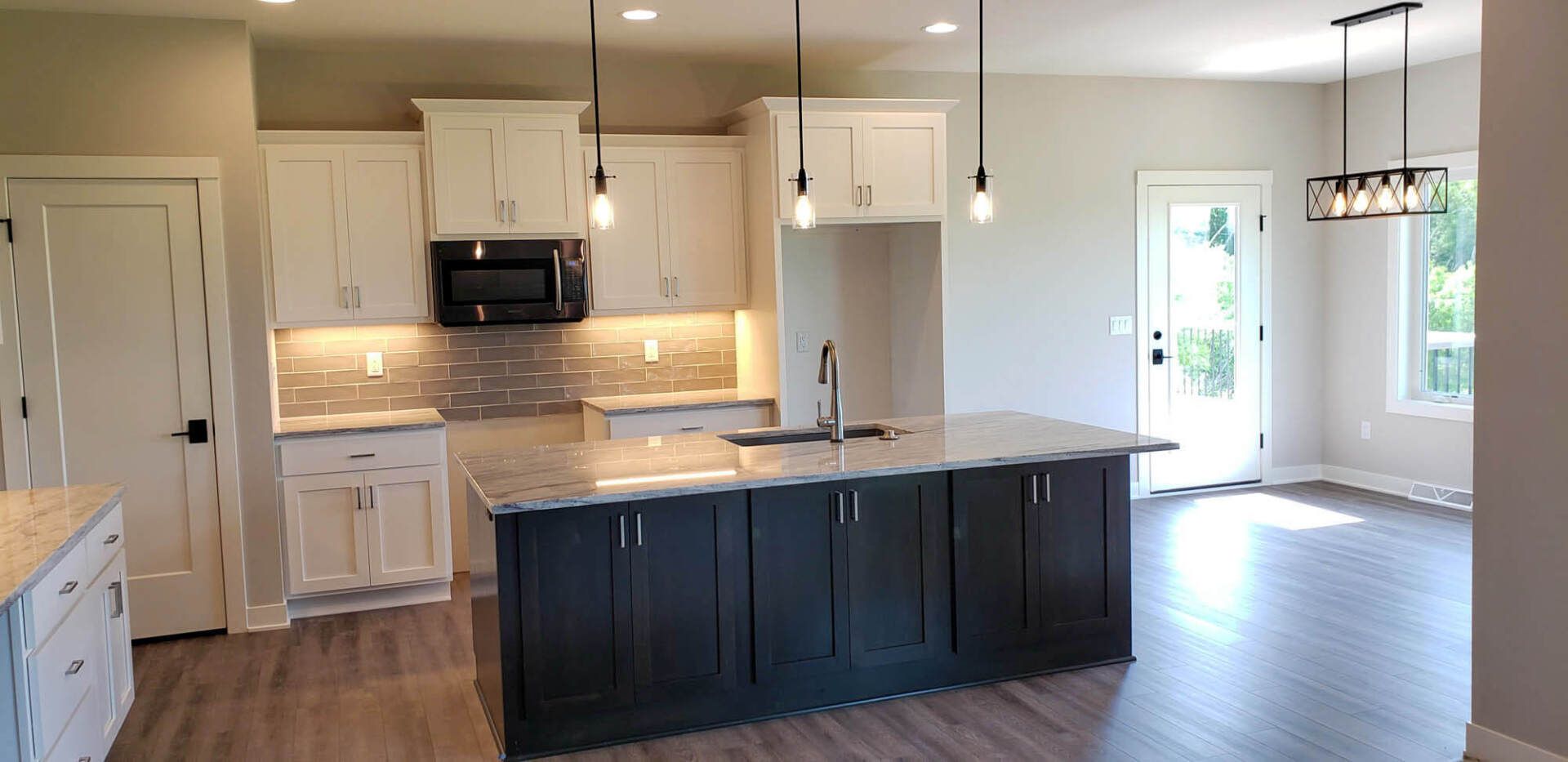 kitchen with appliances and a beautiful interior