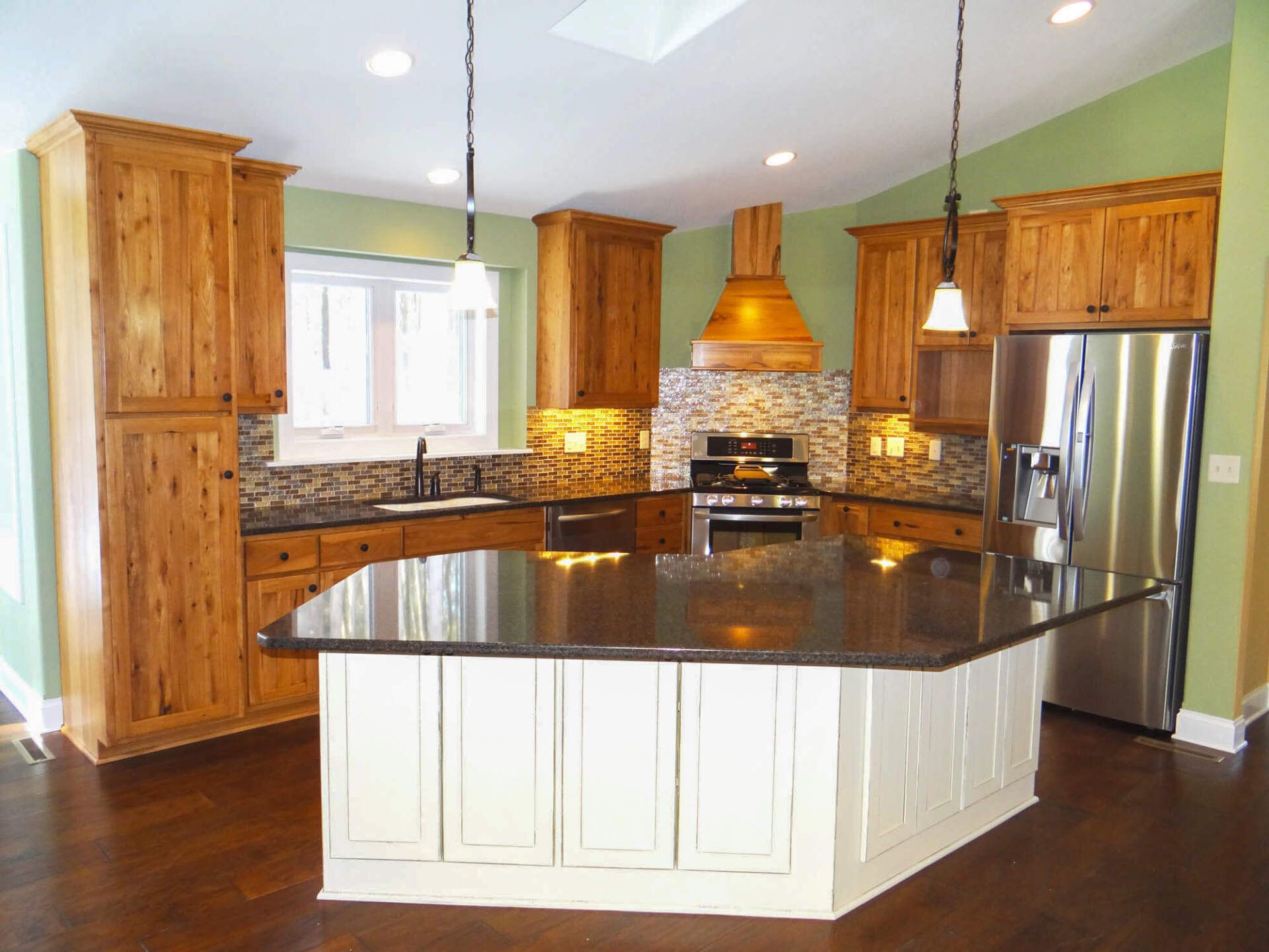 Modern traditional American kitchen design
