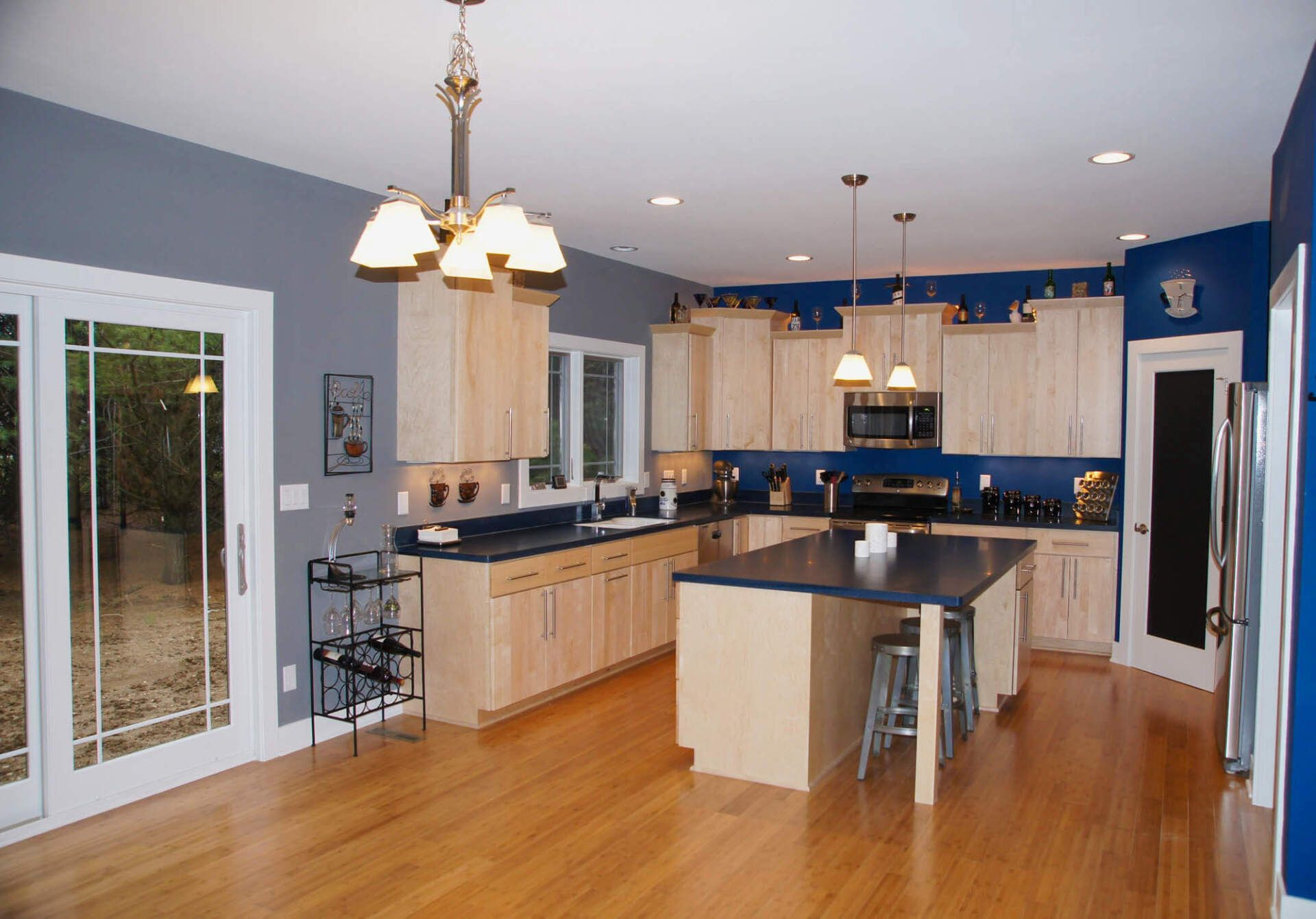 Maple cabinets with granite countertops