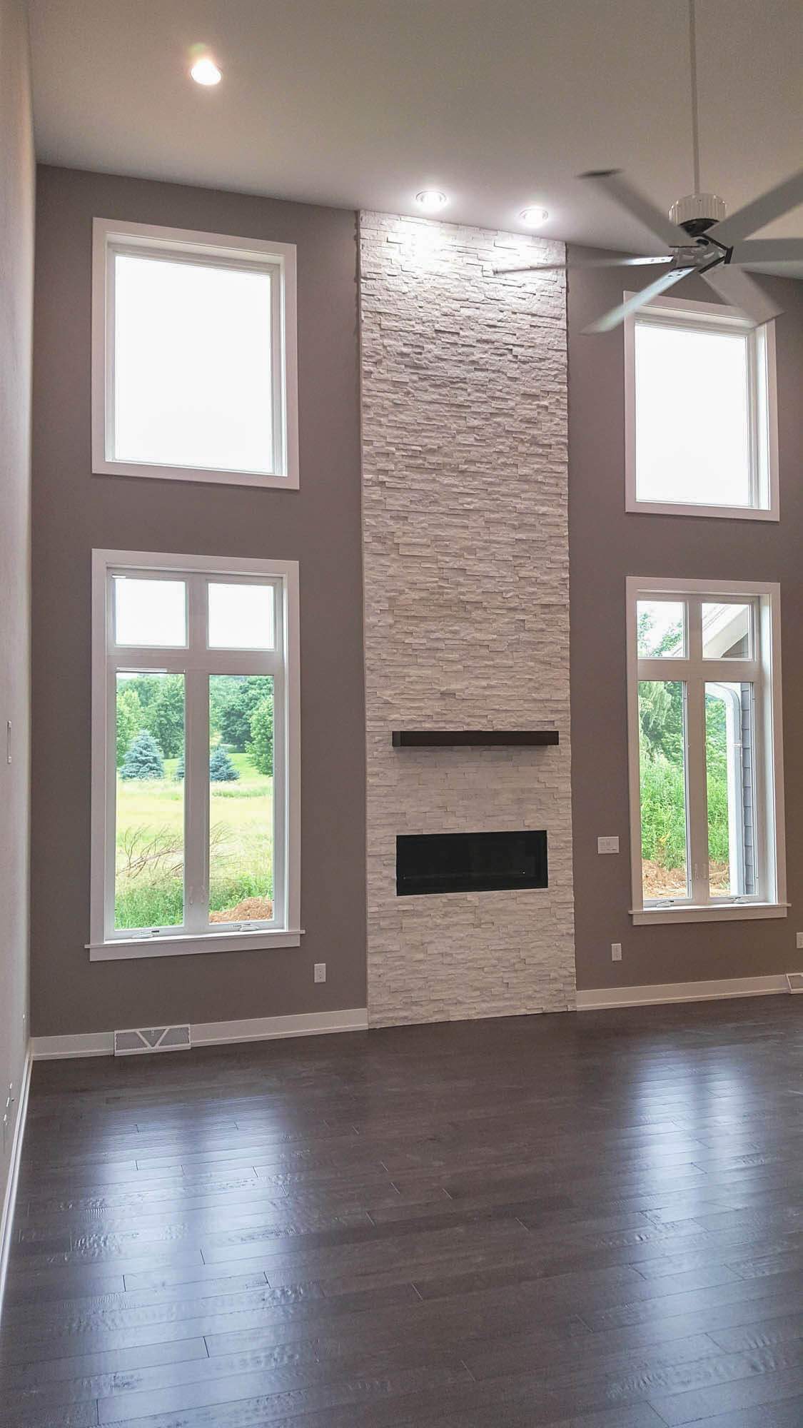 Empty space and windows