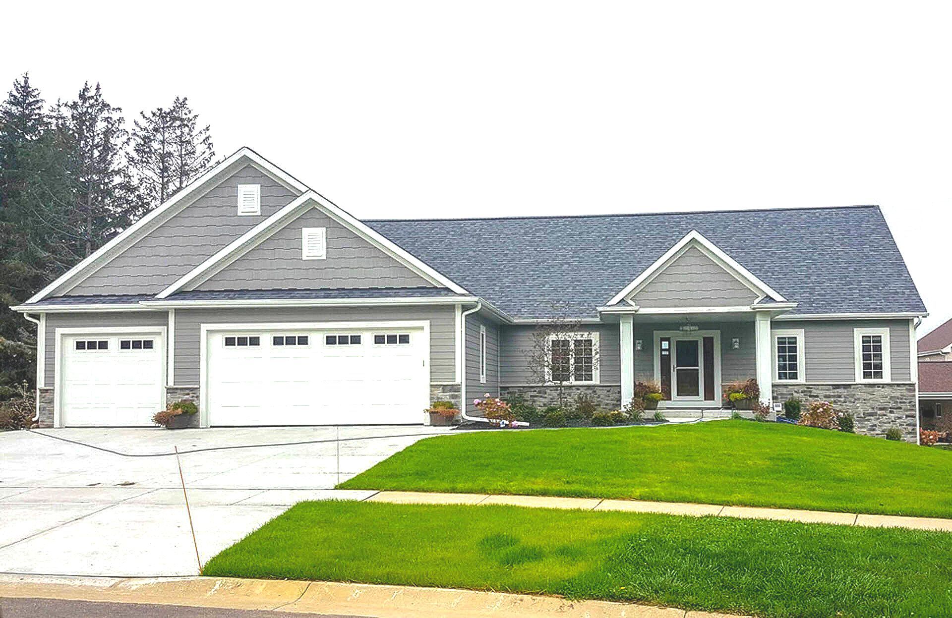 Luxury house with a single car garage