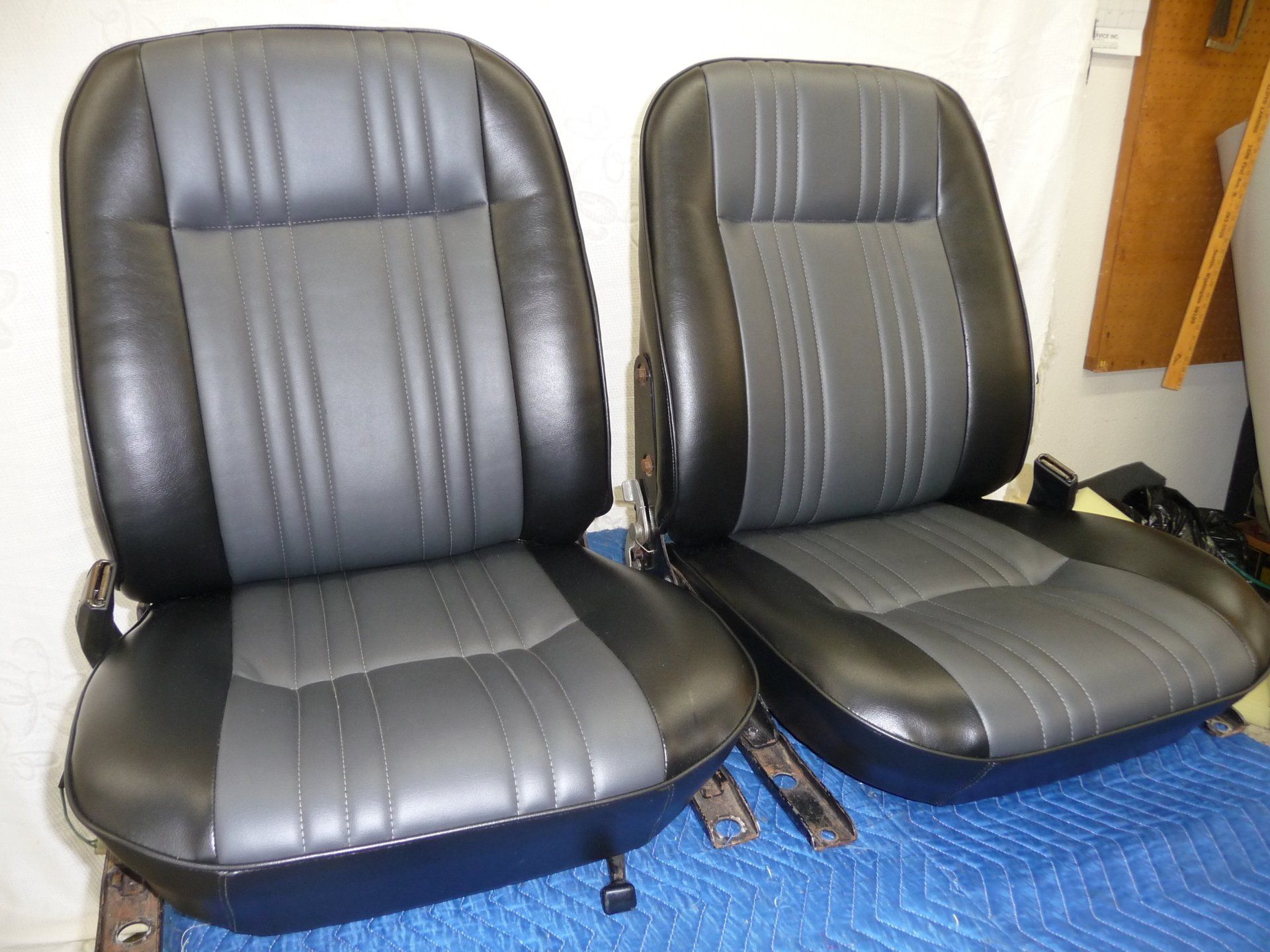 Vehicle seat upholstery