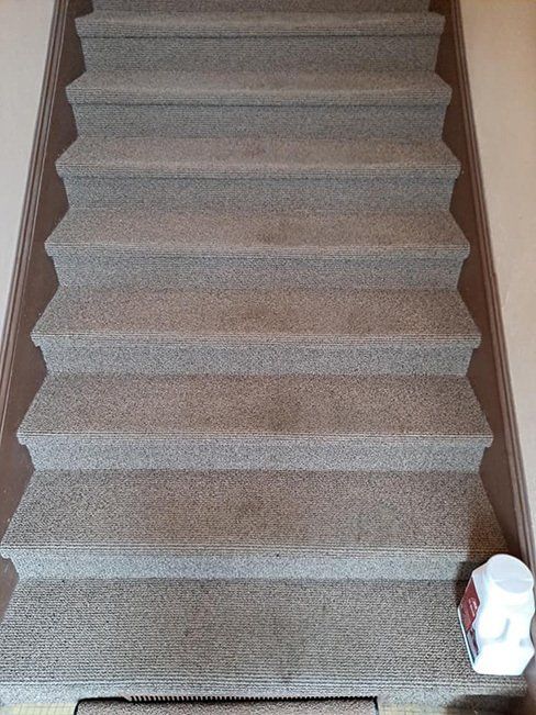 Before stairs carpet cleaning