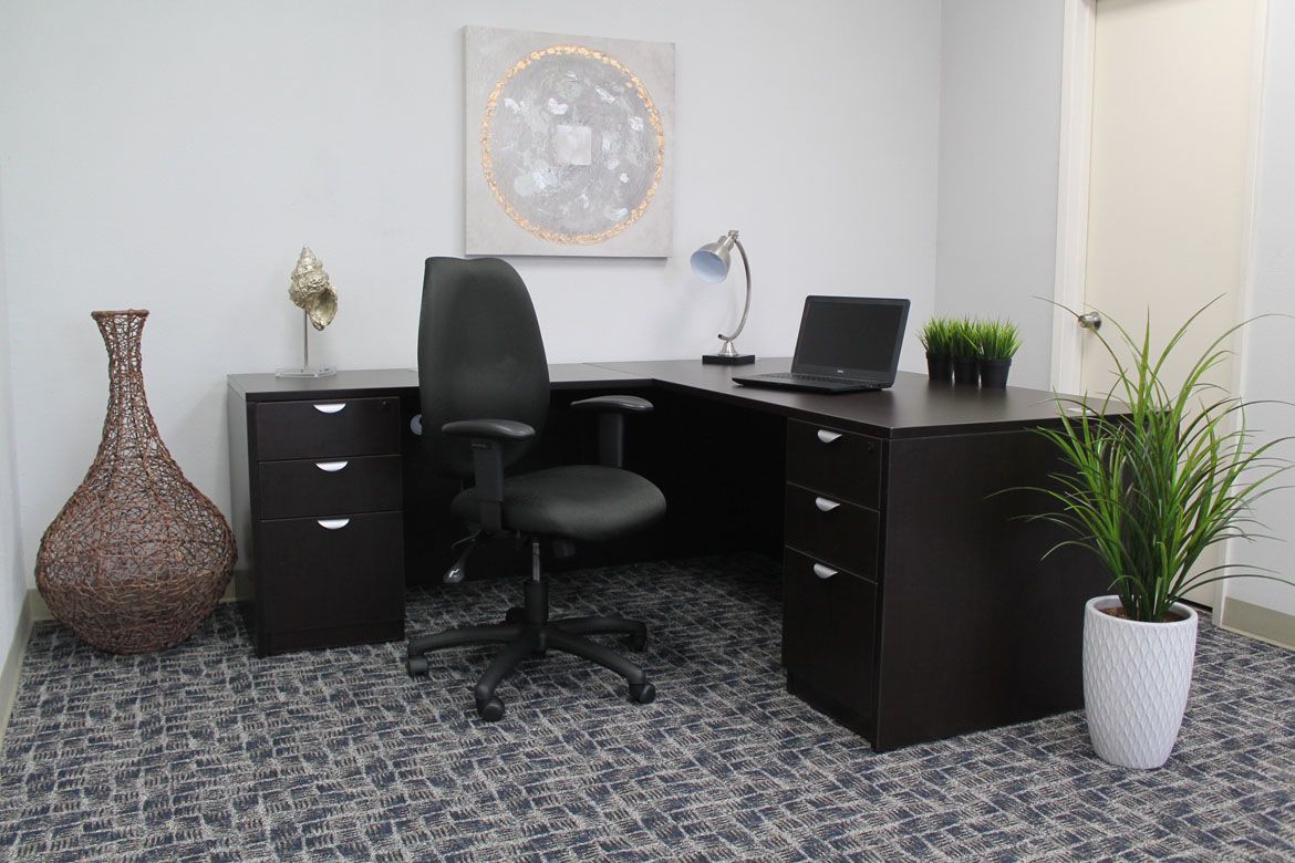 Go to my.websites.hibu.com (office-desks subpage)