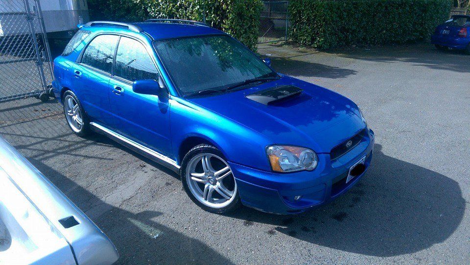 Blue car