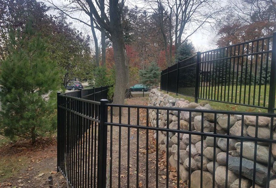 Aluminum fencing