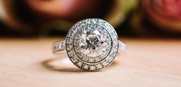 Diamonds used on ring