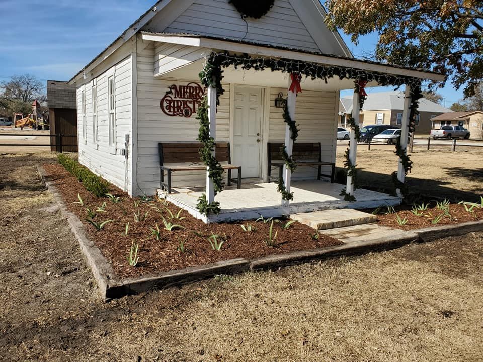 Beautiful front yard landscaping
