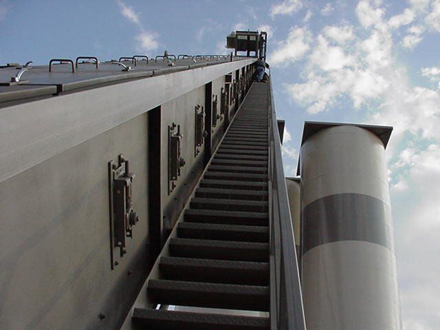 Drag conveyor