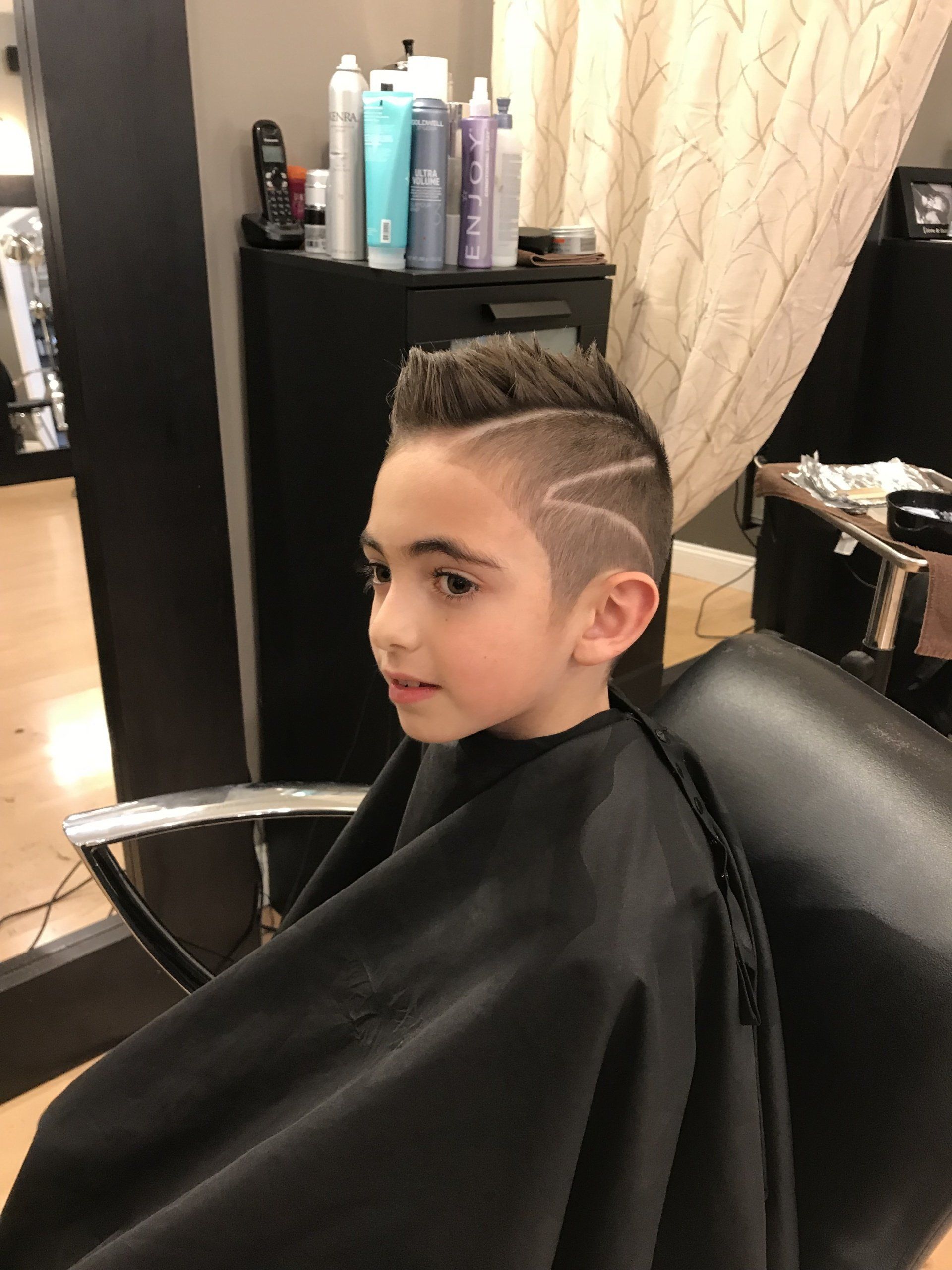 The Den Salon gallery