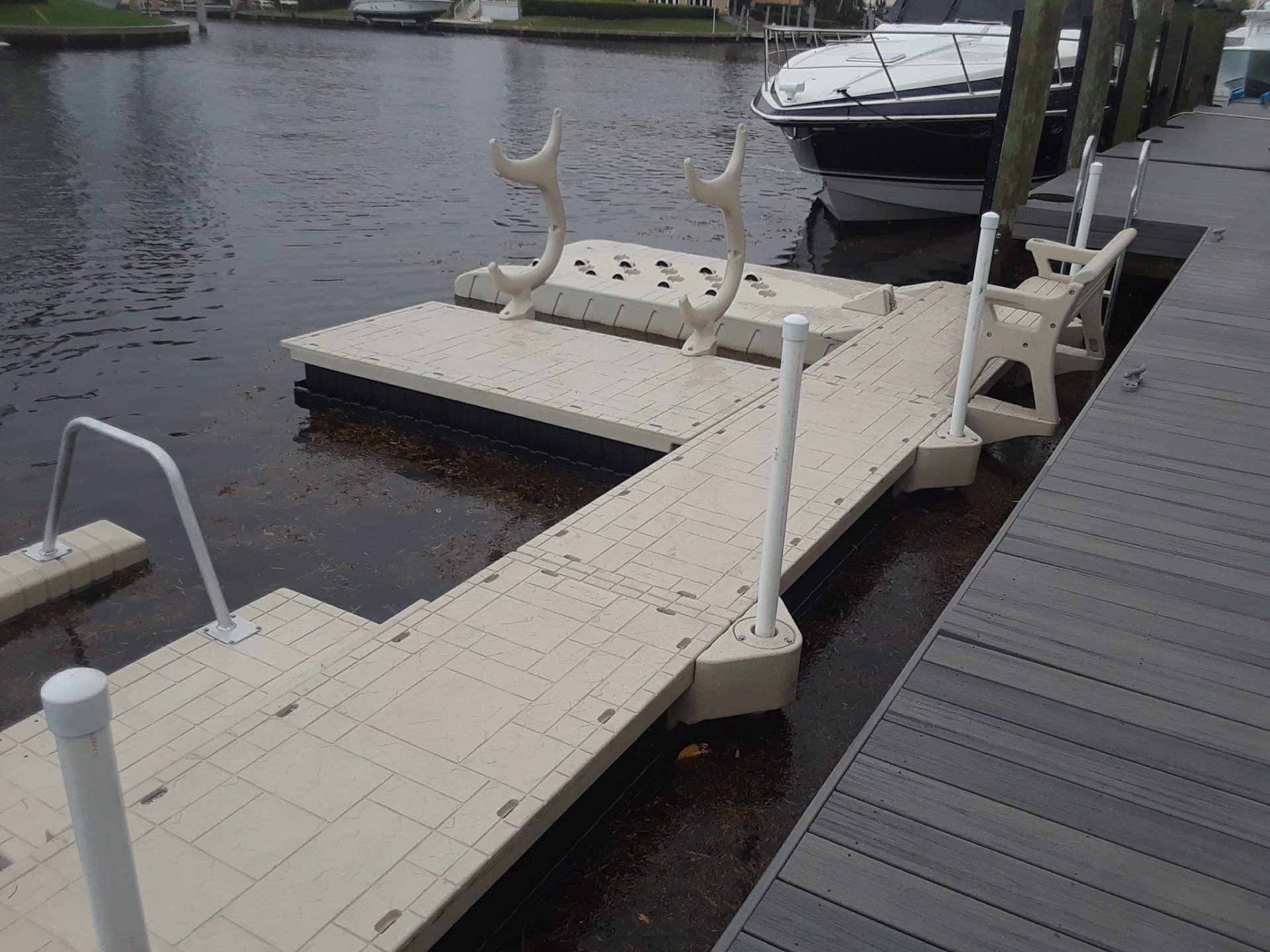 Dock