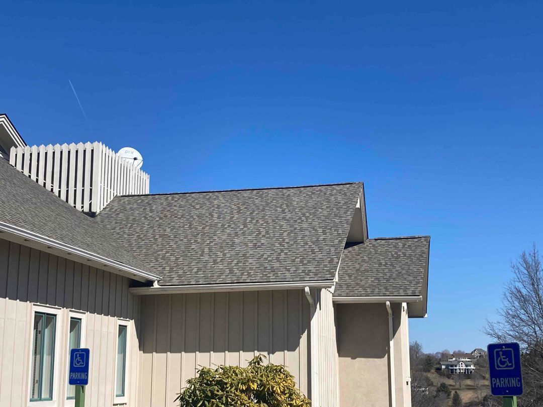 Jefferson Landing Country Club roofing