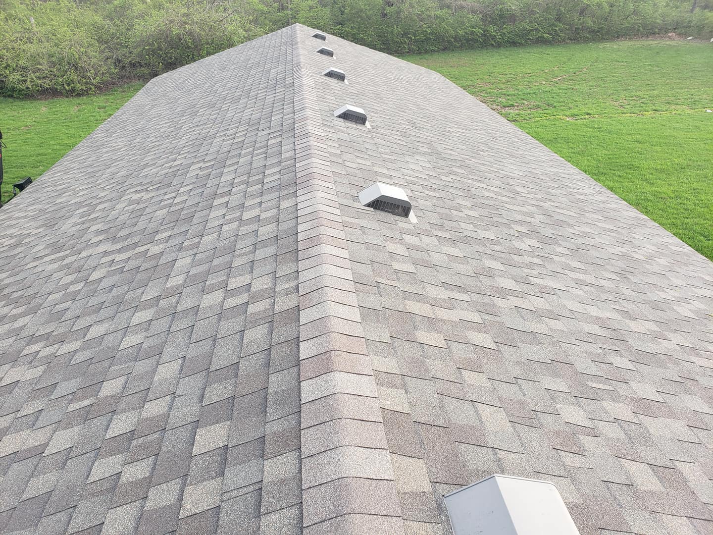 Shingles roofing