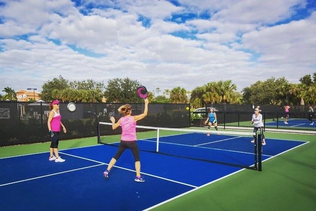 U.S. Tennis & Recreation