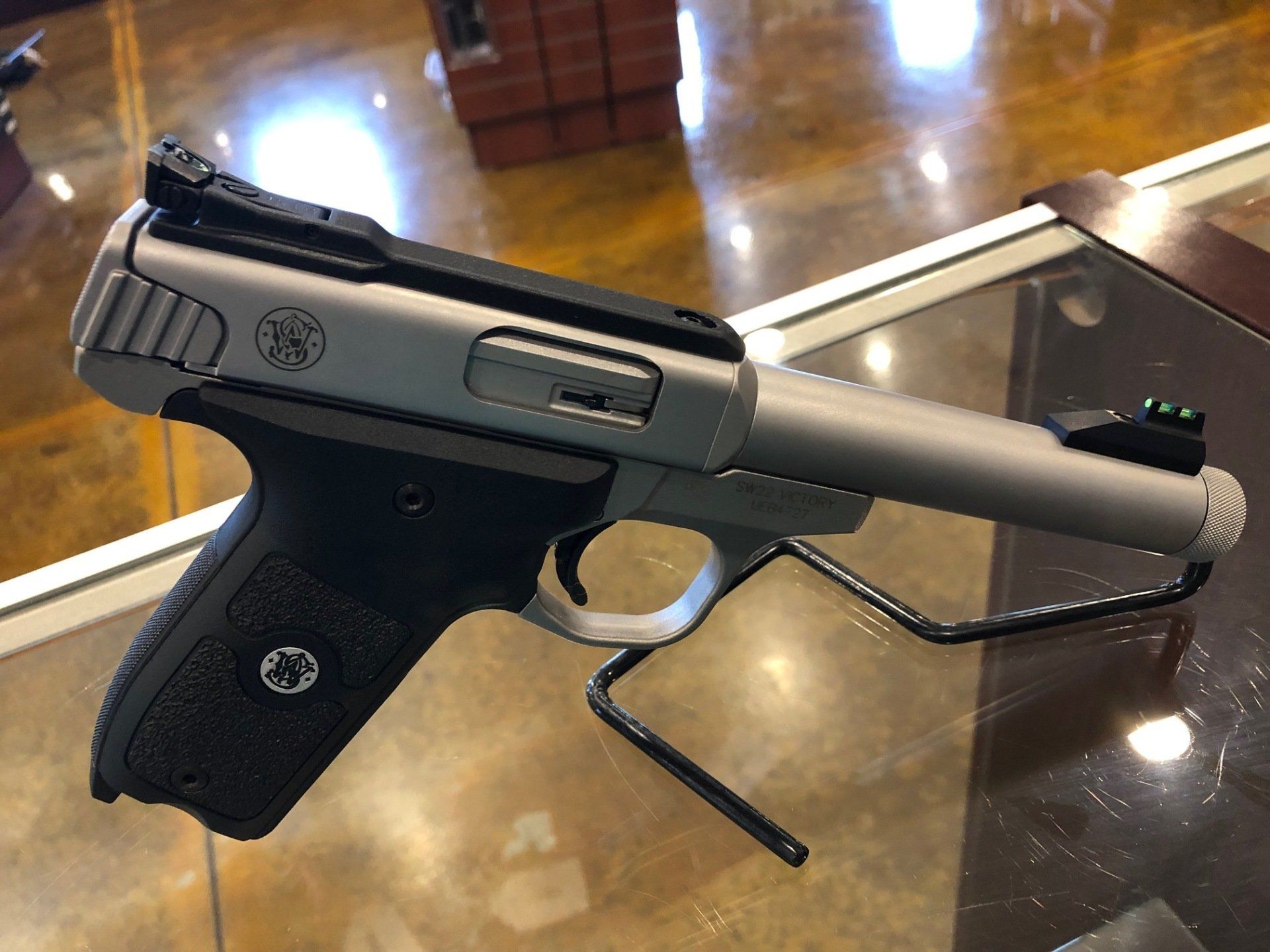 Smith & Wesson Victory TB 22lr