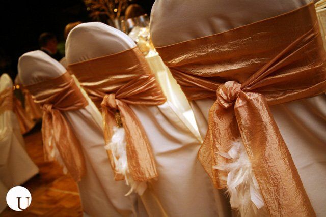 Ivory-Covers-With-Gold-Fairmont-Ties