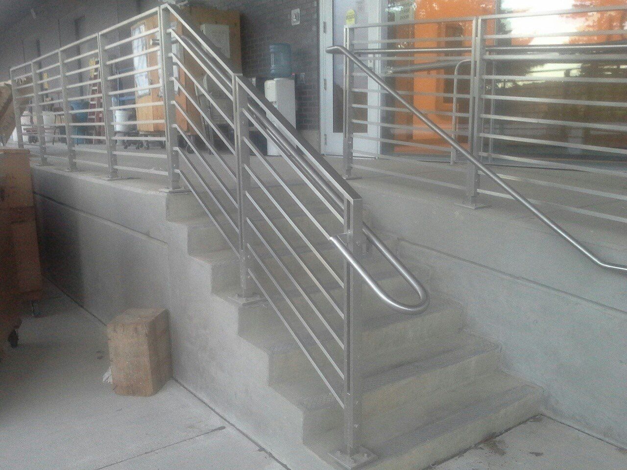 Hand railing