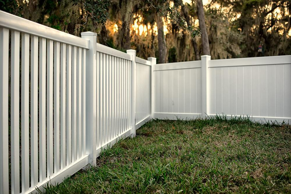 Vinyl fence