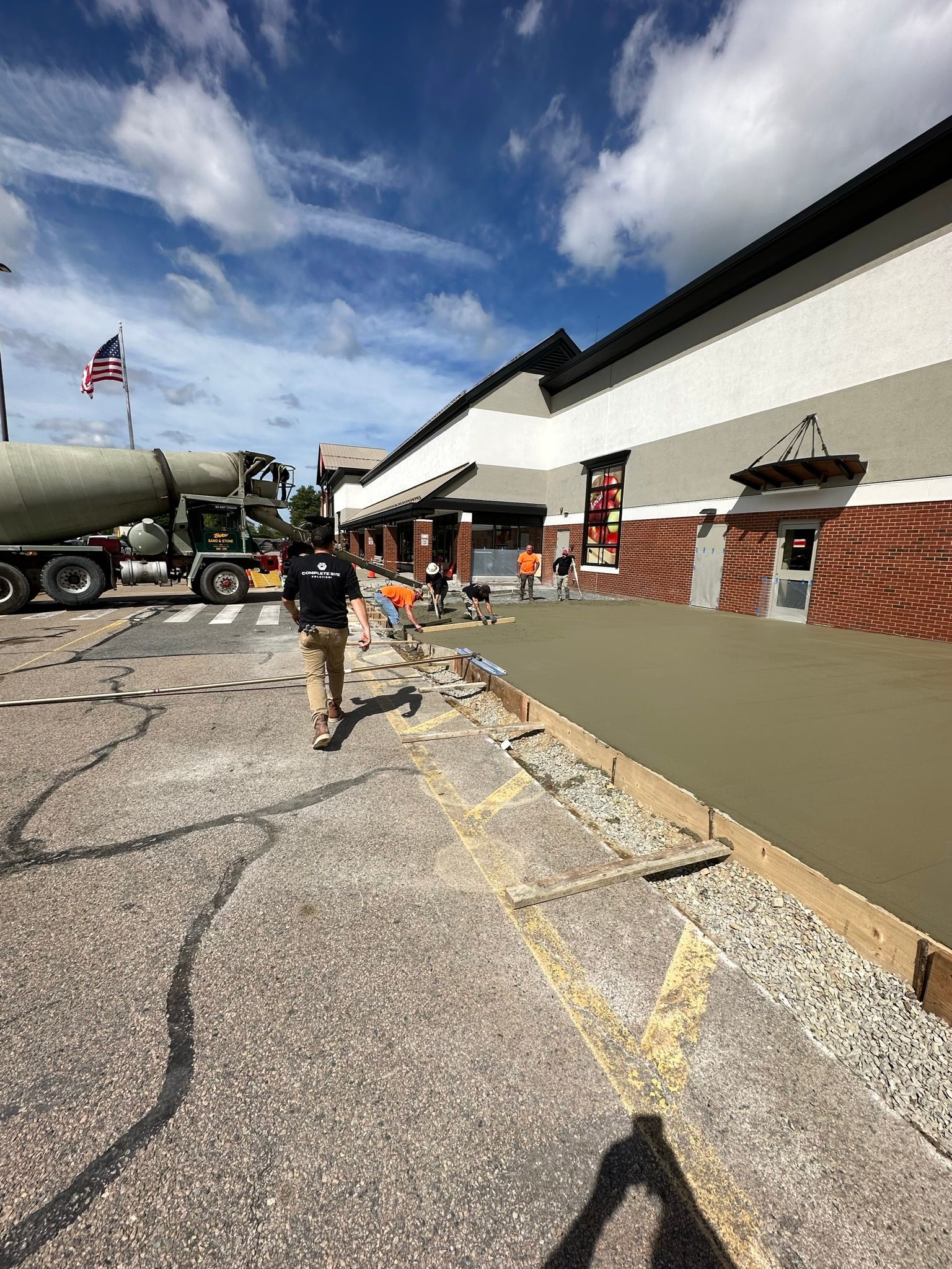 Concrete sidewalk removal and replacement