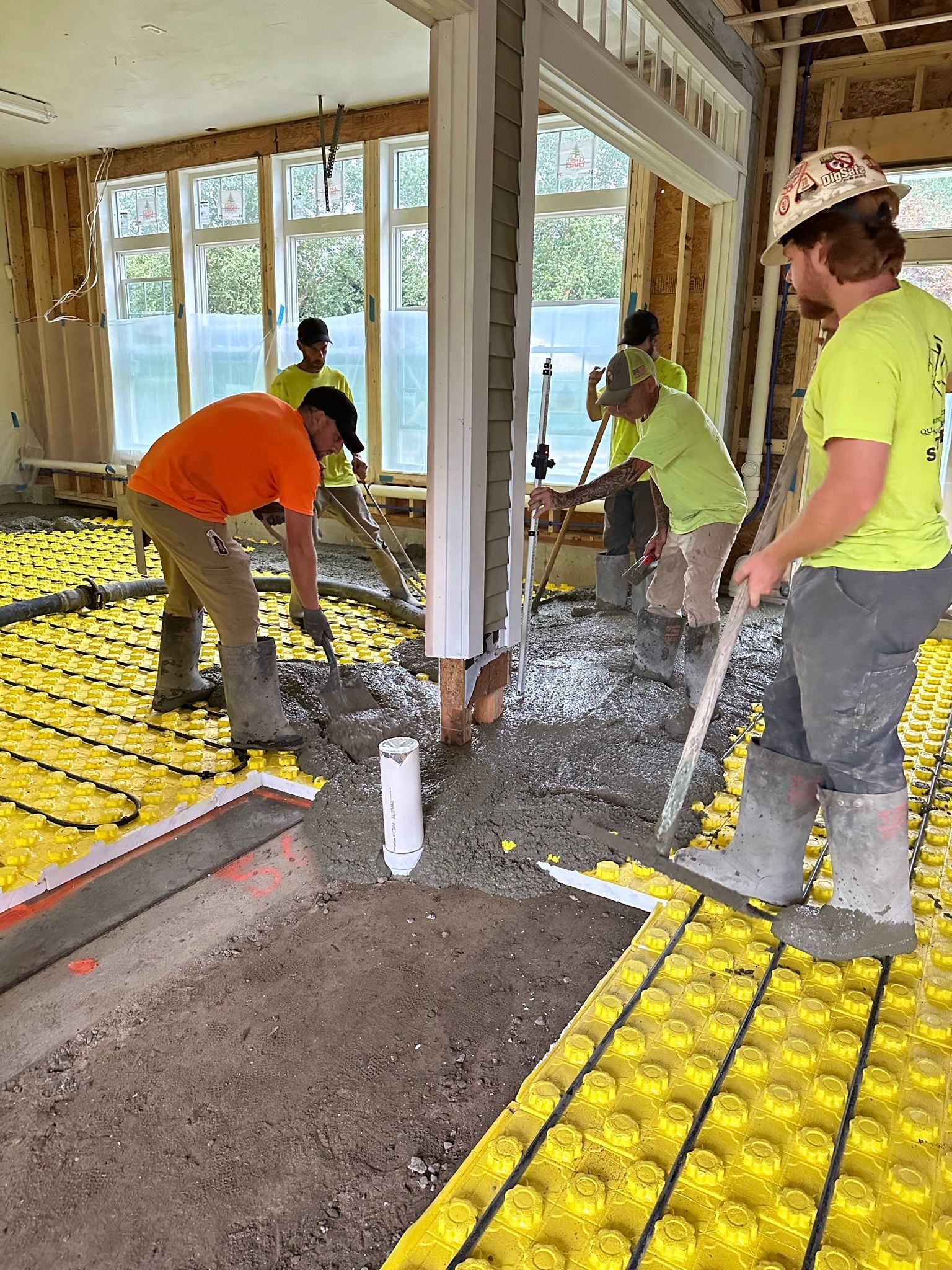 Concrete slab over radiant heat tubes