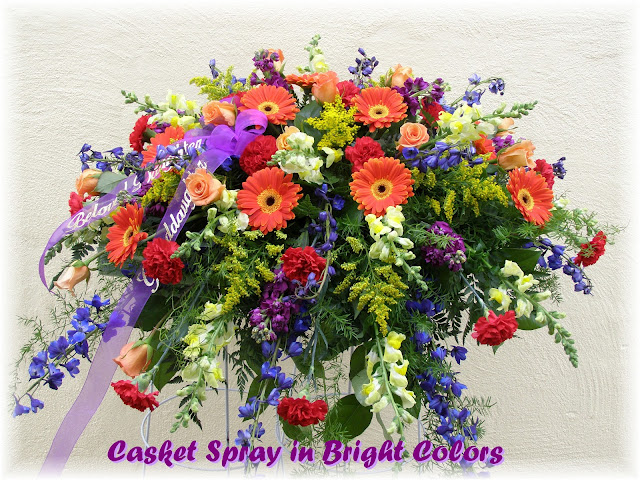 Casket-Spray-in-Bright-Colors