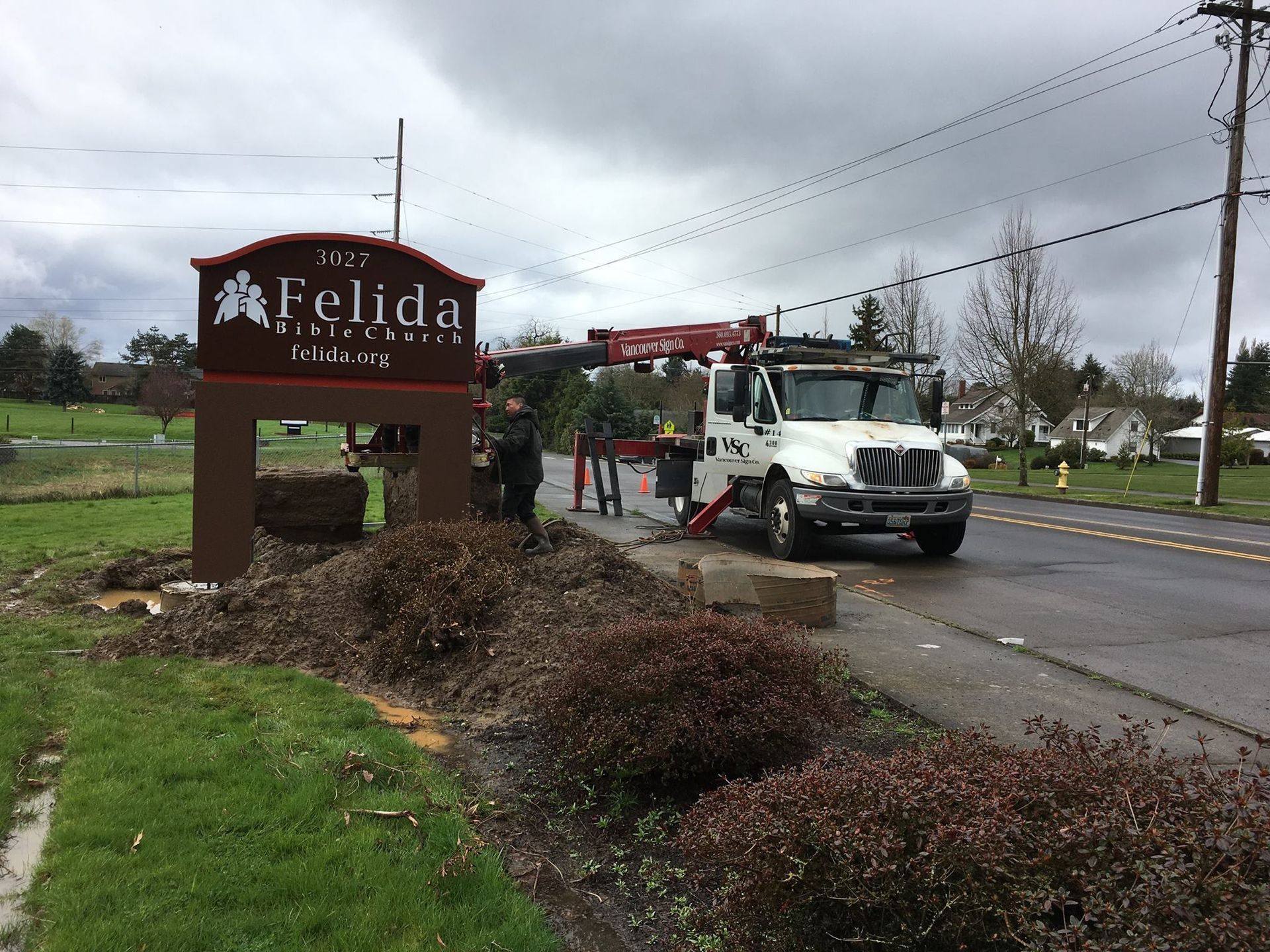 Sign Repair and Maintenance