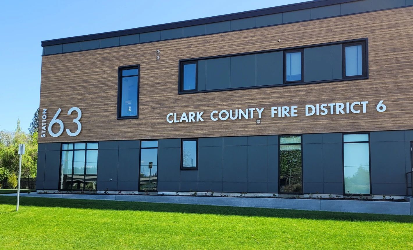 Illuminated Dimensional Signs