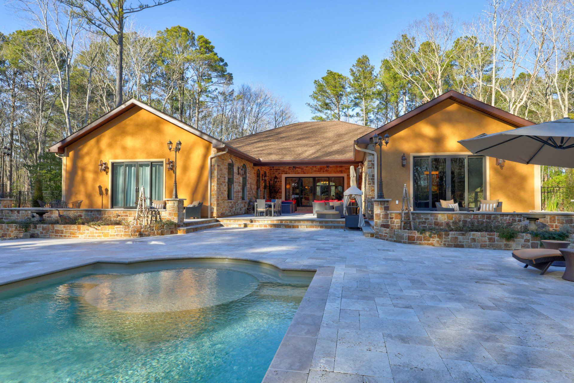 house with swimming pool