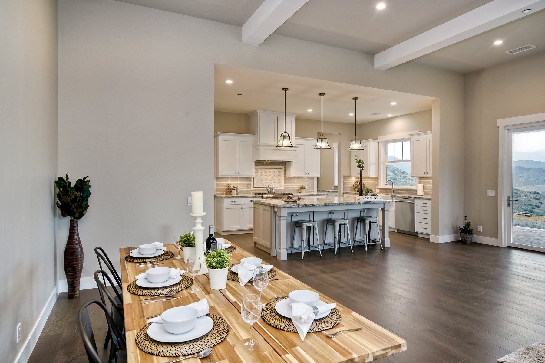 Kitchen and dining area