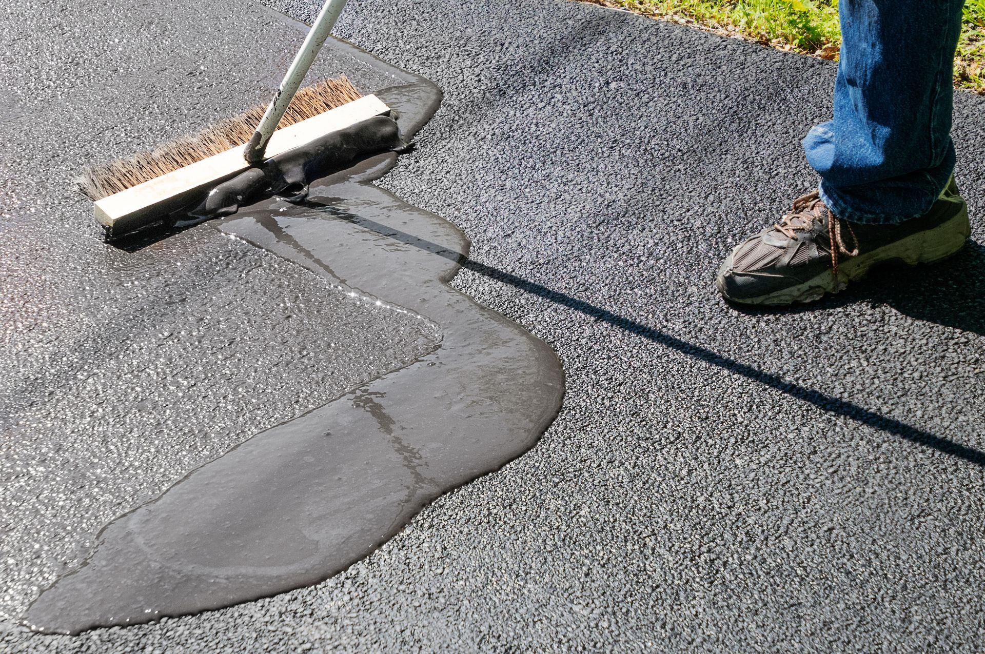 asphalt paving