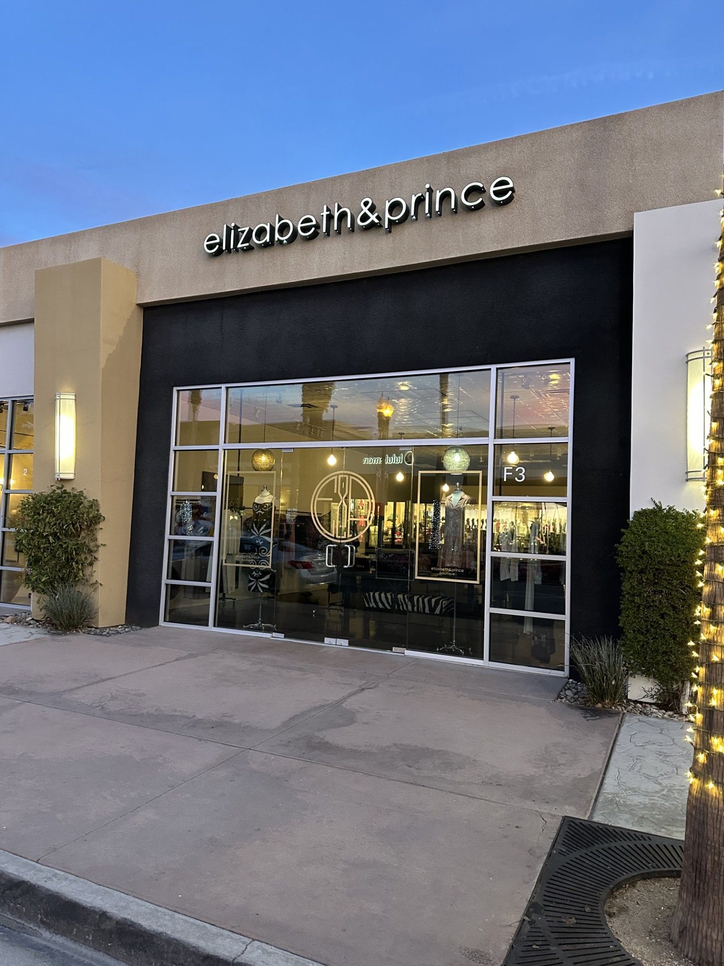 A large building with a lot of windows