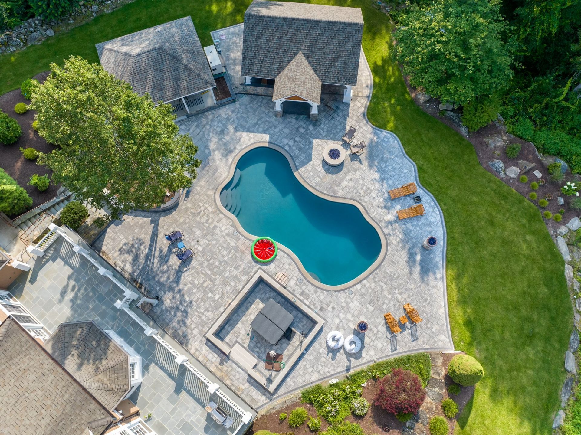 aerial view entire property