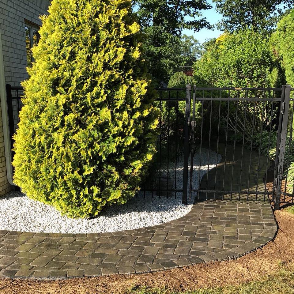 Maplewood Landscaping and Hardscaping