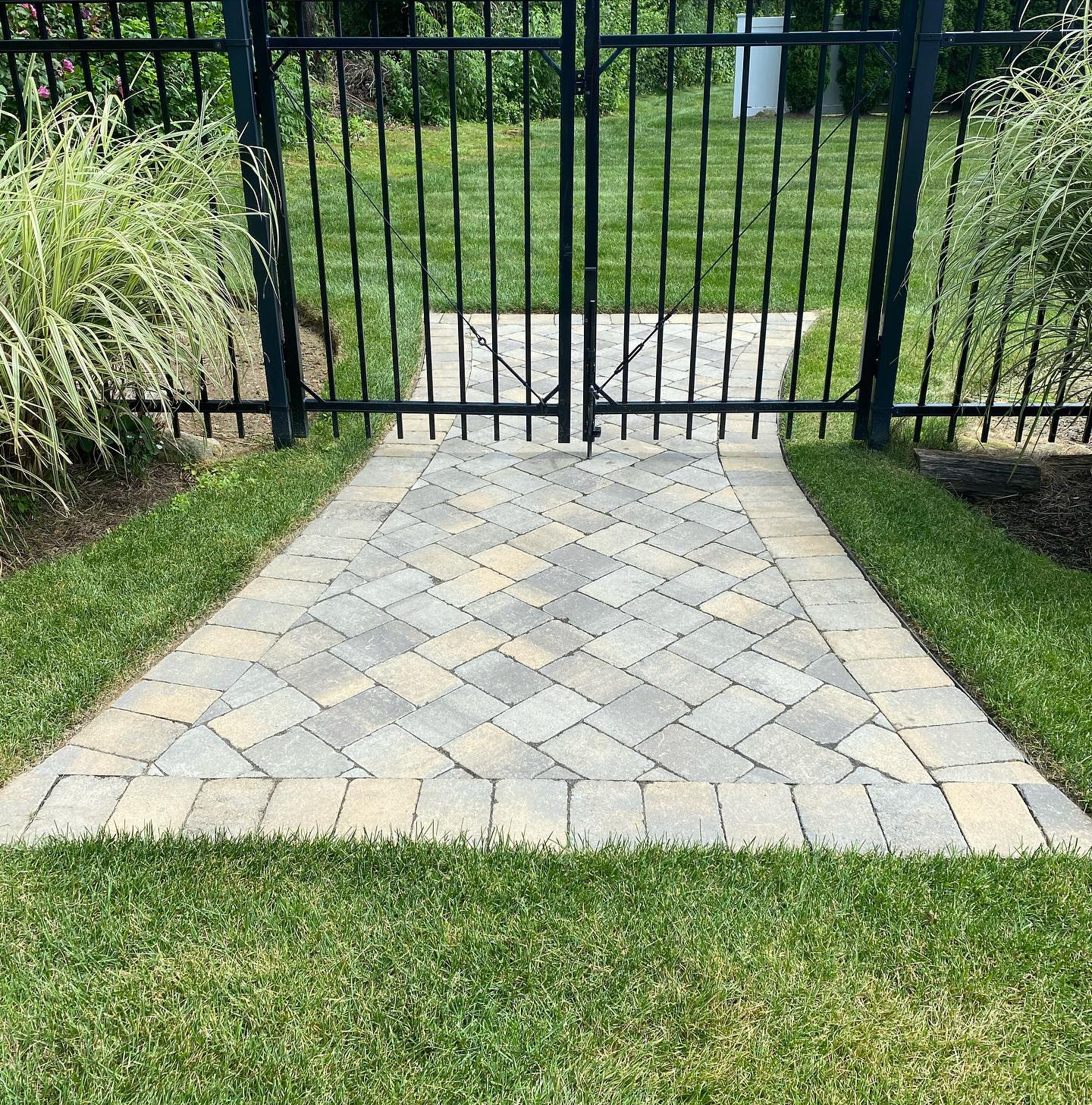 Maplewood Landscaping and Hardscaping
