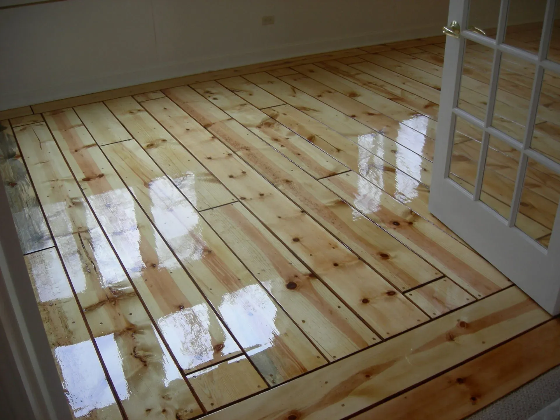 Floor Sanding & Refinishing