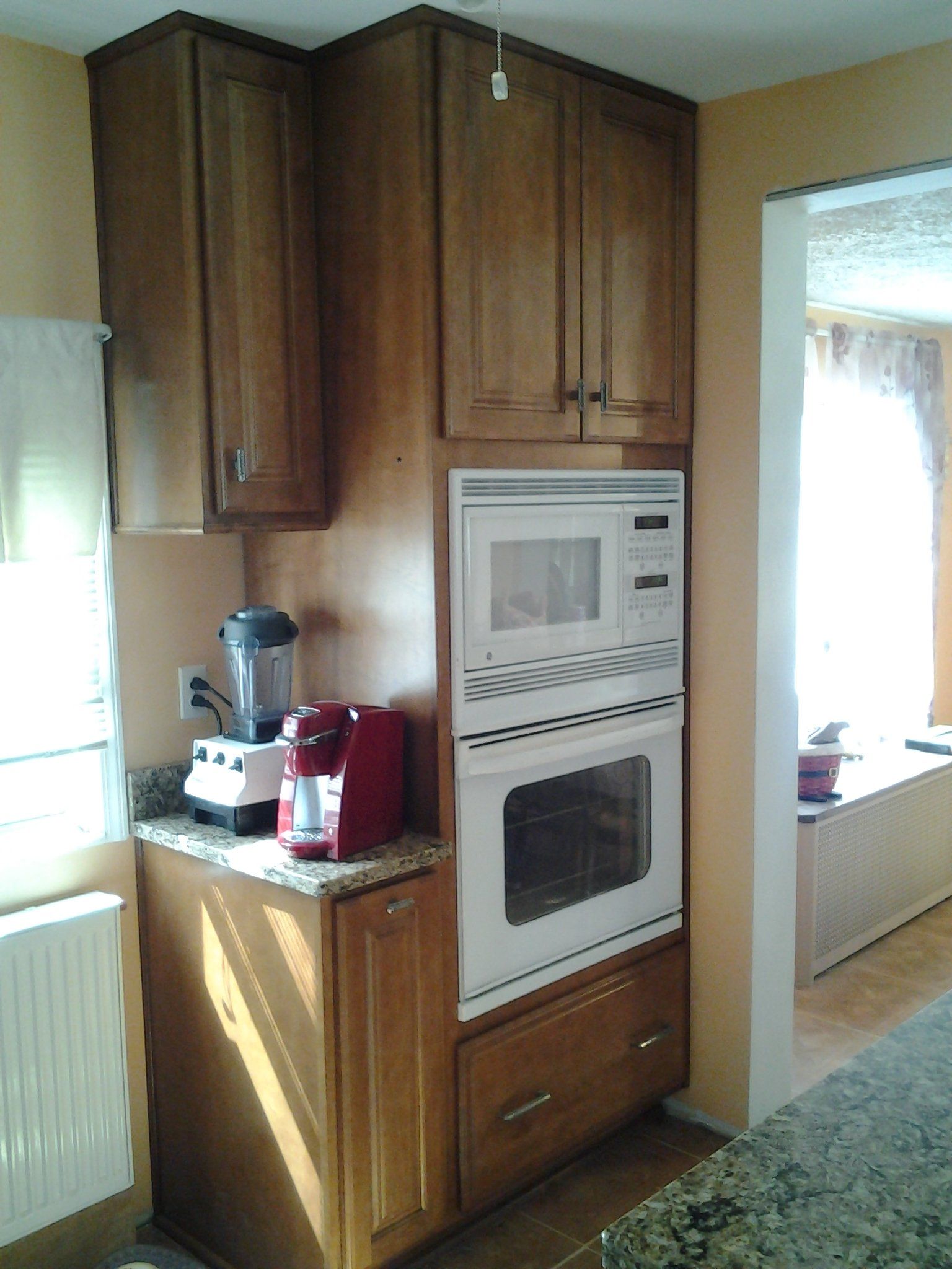 microwave oven