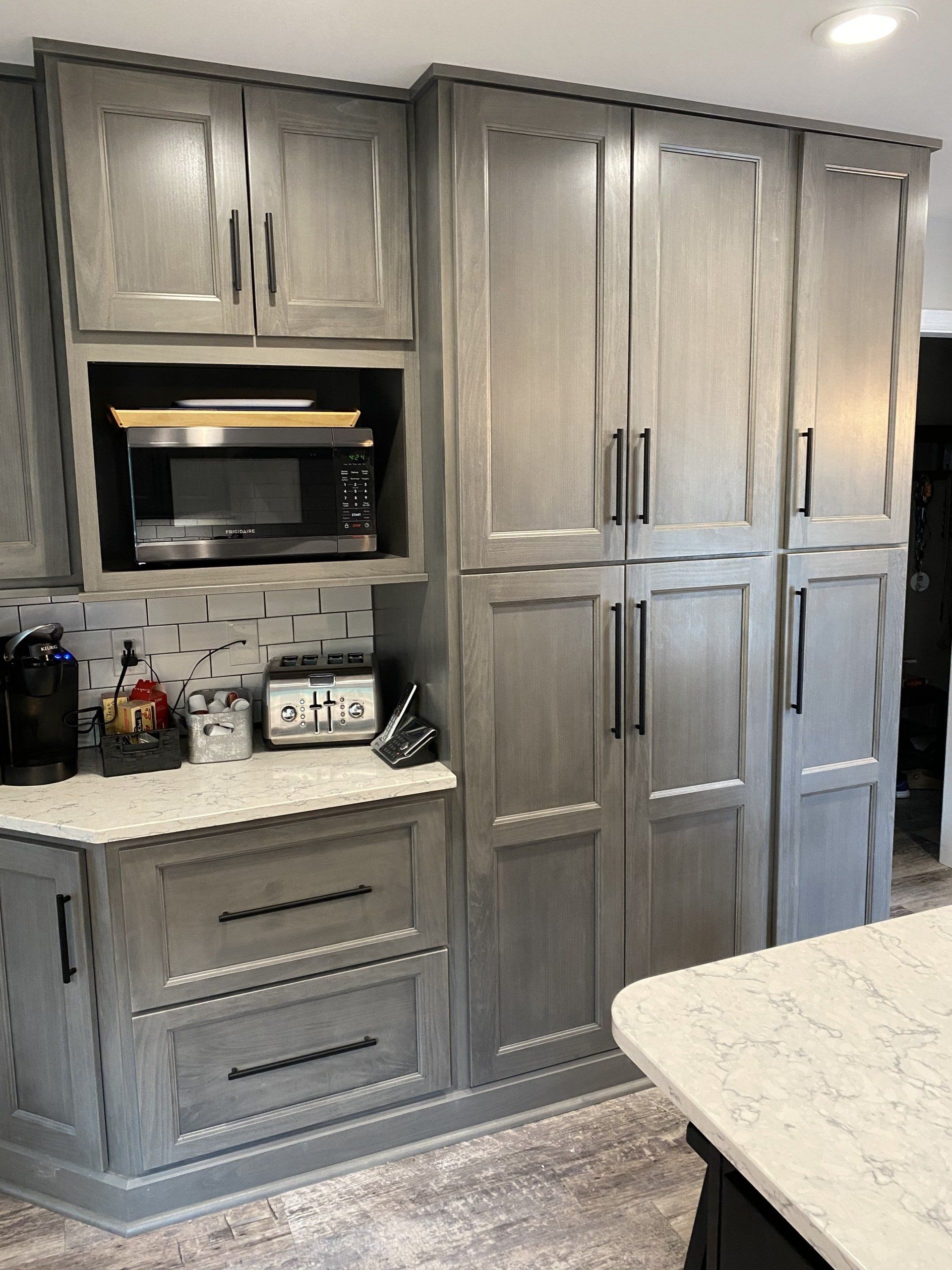 Cabinet Lines