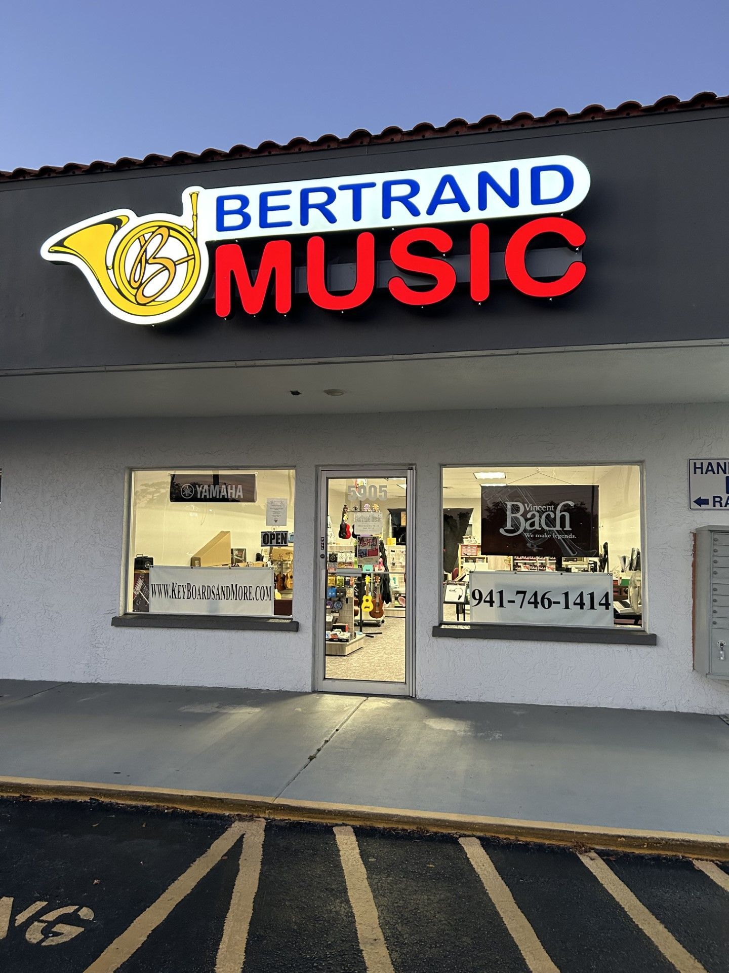 The front of a store called bertrand music